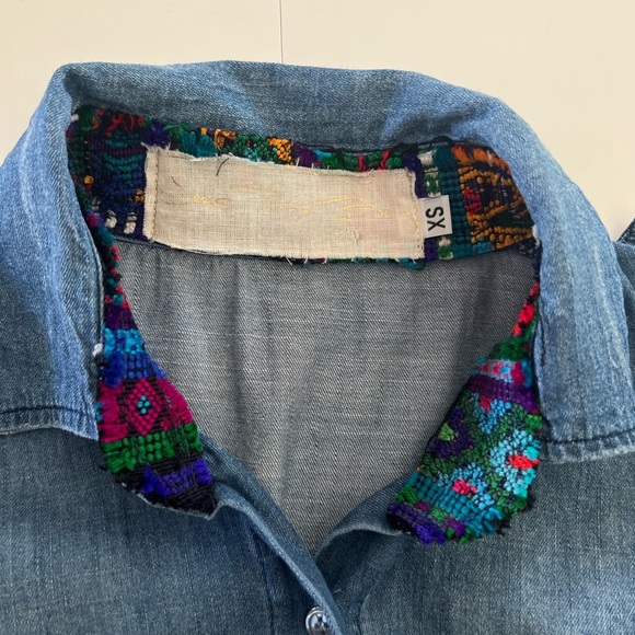 Jen’s Pirate Booty Distressed Denim Button Front Embroidered Flip-Cuff Shirt - Picture 9 of 13